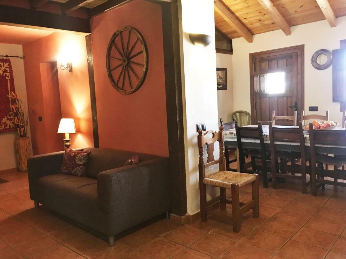 Casa Rural El Rincon De La Morana Fuente el Sauz Luaran gambar